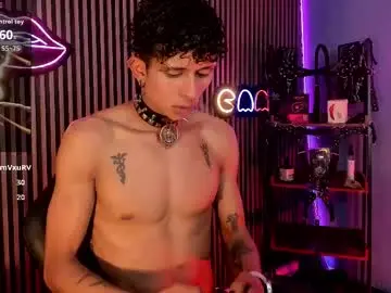 Chaturbate Live Sex Cam of maximoking26