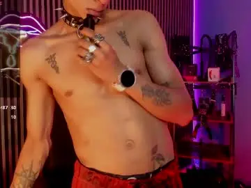 Chaturbate Live Porn of maximoking26