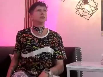 Chaturbate Live Sex Cam of maximoking26