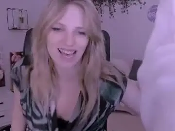 Chaturbate Free Live Porn of nikol_kitt