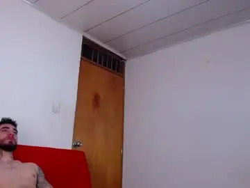 Chaturbate Live Porn of tommyblessd1