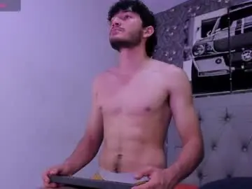 Chaturbate Live Sex Cam of charmingboy_esteban