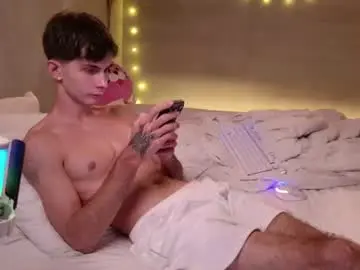 Chaturbate Live Sex Cam of jerry_lucky