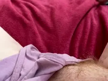 Chaturbate Live Sex Cam of kittyneedsherdaddy