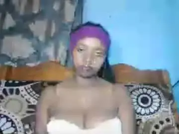 Chaturbate Live Sex Cam of malinah01