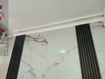 Chaturbate Sex Cam of paulinekosh