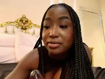 Chaturbate Live Sex Cam of paulinekosh