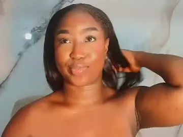 Chaturbate Nude Webcam of paulinekosh