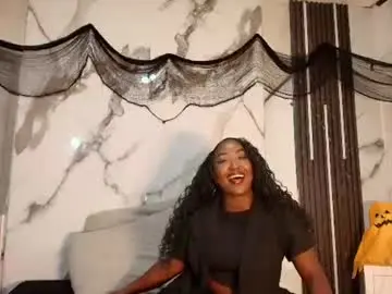 Chaturbate Live Sex Cam of paulinekosh