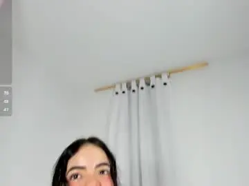 Chaturbate Live Sex Cam of valerialoren