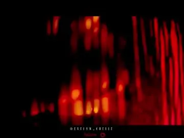 Chaturbate Nude Webcam of evelyn_chelle