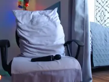 Chaturbate Live Sex Cam of loveuniverse8