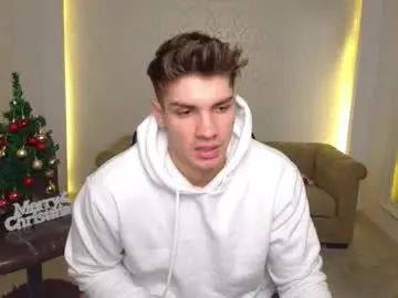 Chaturbate Live Sex Cam of maxkaiden