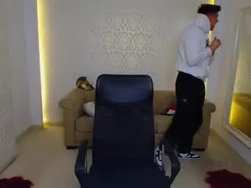 Chaturbate Best live sex cam show of maxkaiden