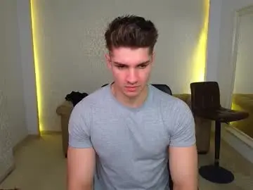 Chaturbate Live Sex Cam of maxkaiden