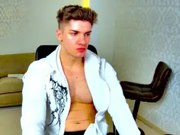 Chaturbate Sex Cam of maxkaiden