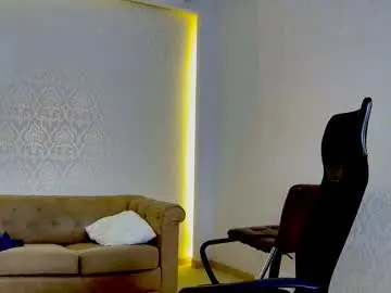 Chaturbate Live Sex Cam of maxkaiden