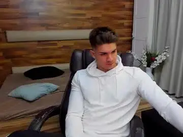 Chaturbate Private Sex Chat of maxkaiden