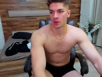 Chaturbate Live Sex Cam of maxkaiden