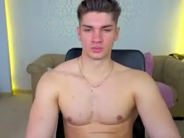 Chaturbate Live Sex Cam of maxkaiden