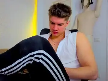 Chaturbate Watch Live Sex Cams of maxkaiden