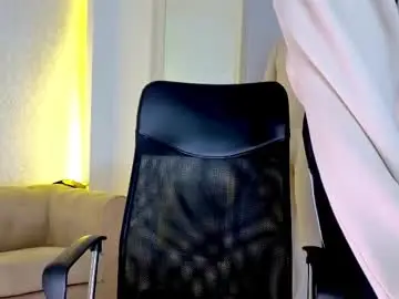 Chaturbate Live Sex Cam of maxkaiden