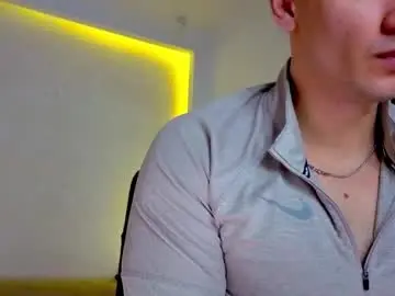 Chaturbate Live Sex Cam of maxkaiden