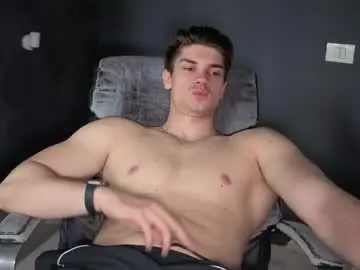 Chaturbate Live Sex Cam of maxkaiden