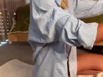 Chaturbate Free Porn Cam of monika_reed1