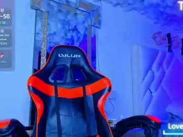 Chaturbate Free Porn Cam of perfec_king00