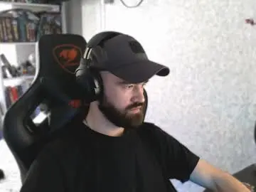 Chaturbate Live Sex Cam of _serious_man