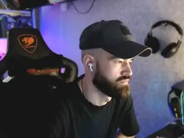 Chaturbate Live Sex Cam of _serious_man