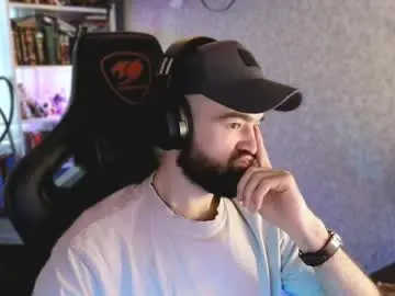 Chaturbate Nude Webcam of _serious_man