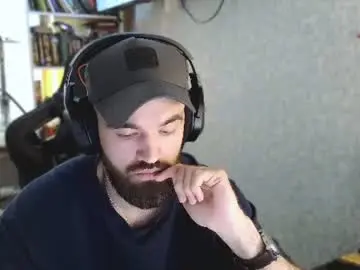 Chaturbate Live Sex Cam of _serious_man