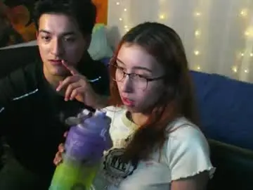 Chaturbate Live Sex Cam of jackyrosee2323
