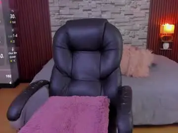 Chaturbate Free Live Porn of violet_moon20