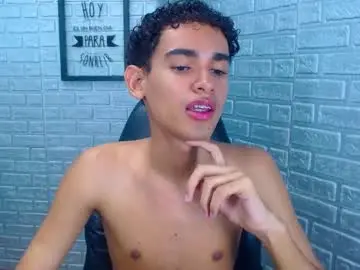 Chaturbate Live Sex Cam of blakelovee