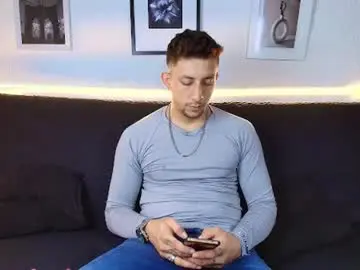 Chaturbate Adult Webcams of emiliocum_24