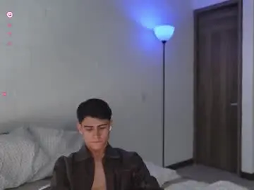 Chaturbate Sex Chat of hey_cesard