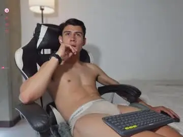 Chaturbate Live Porn of hey_cesard