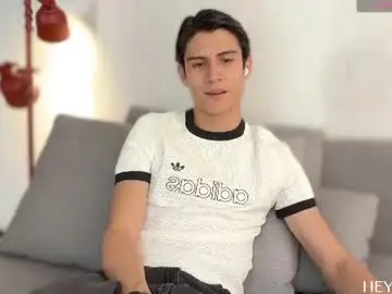 Chaturbate Sex Cam of hey_cesard
