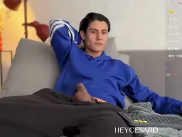 Chaturbate Live Sex Cam of hey_cesard