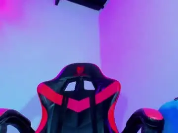 Chaturbate Live Sex Cam of hot_destinyk