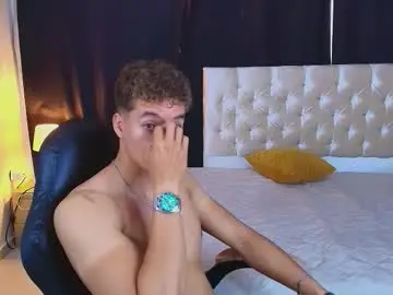 Chaturbate Live Sex Cam of paul_george212