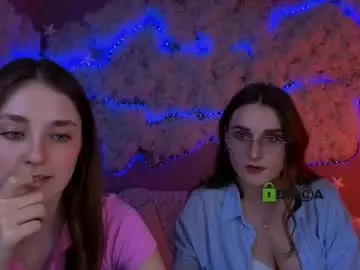 Chaturbate Live Sex Cam of devil_moon_