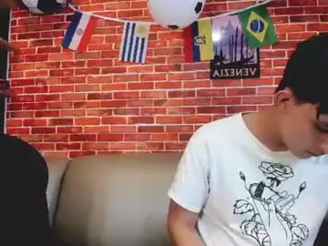 Chaturbate Adult Video Chat of hoot_boyss_