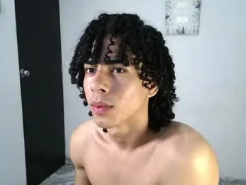 Chaturbate Live Sex Cam of jash_7
