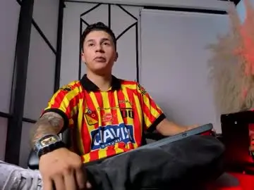 Chaturbate Sex Cam of liaamsmiithh_