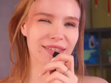 Chaturbate Best live sex cam show of sheliamuyres