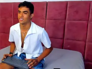 Chaturbate Adult Video Chat of alejandro_williams